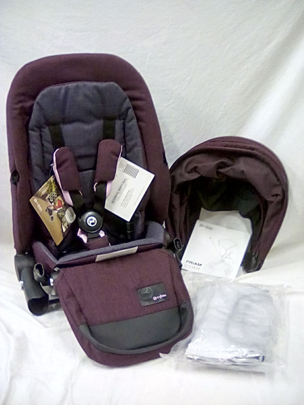 CYBEX Priam Lux Seat - Grape Juice Denim- NWT -open box CYBEX Priam Lux Seat - Grape Juice Denim
