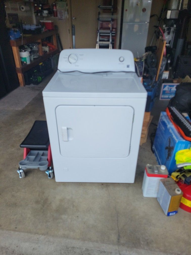 Kenmore Propane Dryer Works Great.