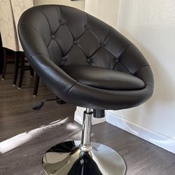 Swivel chair