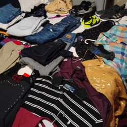 Lots Of Clothing All Name Brand Shoes Purses Fur Coat Rugs And More