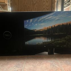 Dell Ultra sharp 38 Curved Monitor NEW! 