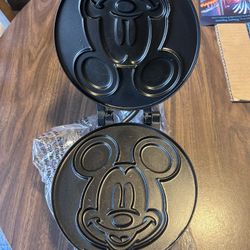 Mickey Mouse  Waffle Maker 