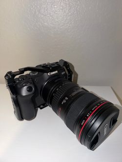 Canon R8 bundle