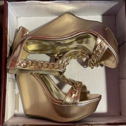 Size 8 Women’s Heels Gold Wedges 