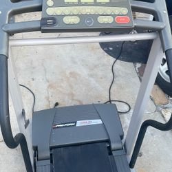 Pro-Form 495 Pi Cooling breeze treadmill 