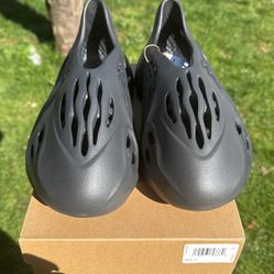 Yeezy Foam Runner Size 11