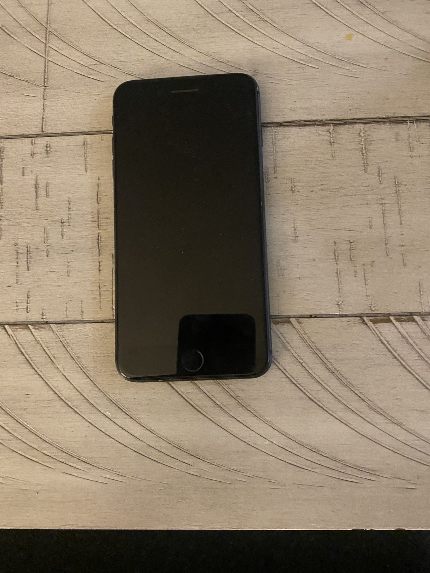 iPhone 8 Plus