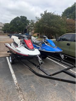 jet ski 36 hr on them