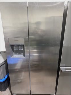 2 door Frigidaire