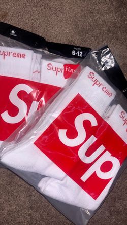 Supreme socks