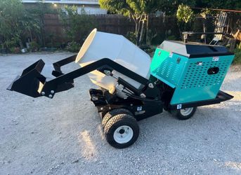 Self-Loading Concrete Mixer with Engine