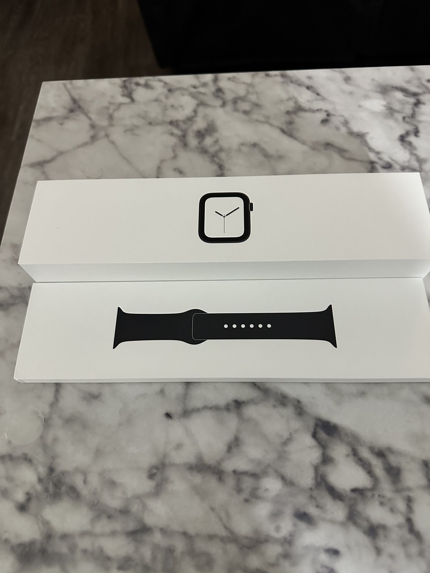 Buy One Get On Free 44mm Space Black Apple Watch Series 4 Stainless Steel (GPS+Cellular ) 