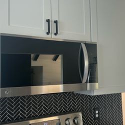 Brand New LG ThinQ Microwave 