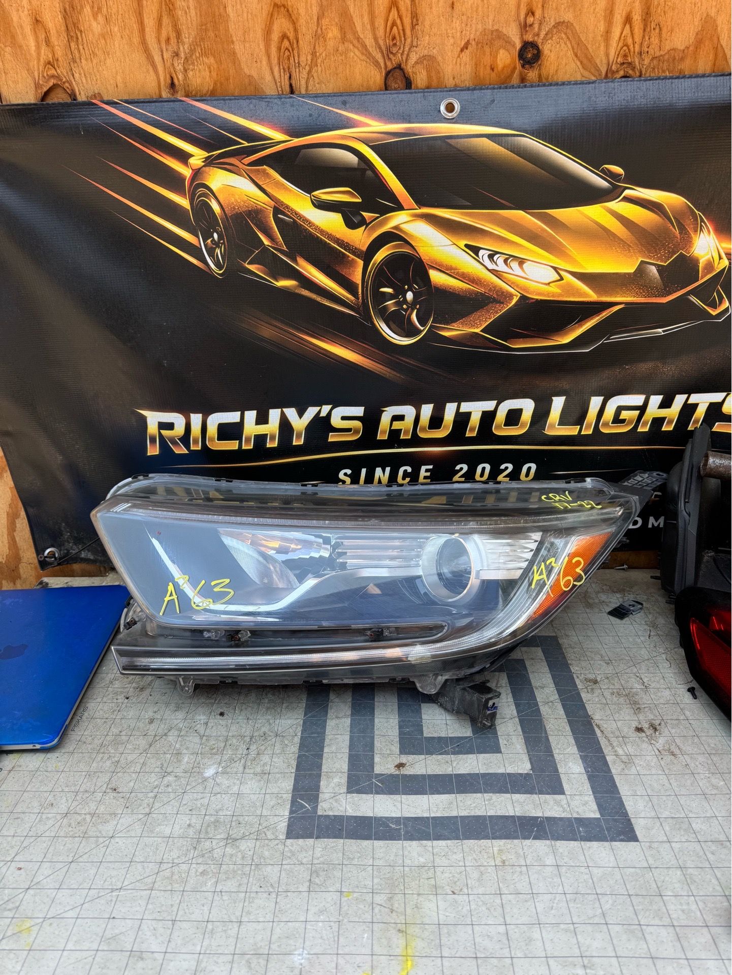 Honda CRV LEFT USED OEM HEADLIGHT (2017-2022)