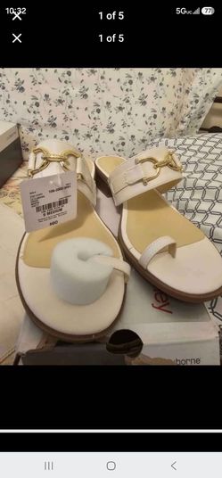 New womans size 9M Liz Claiborne white sandals