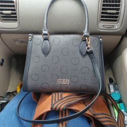 Guess Purse 