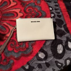 MK White Wallet 
