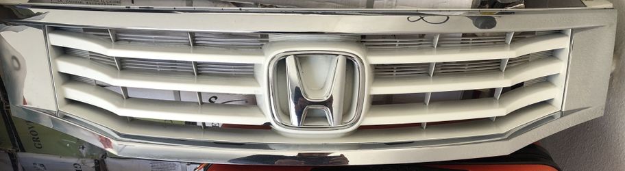 Car grille
