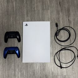 Ps5 W/ 2 Controllers