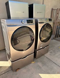 Samsung 7.5 cu. ft. Gas Dryer (Washing Machine and pedastals