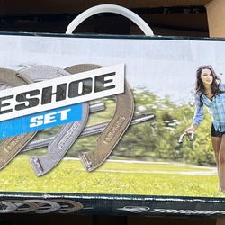 Triumph Horseshoe Set