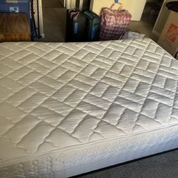 Full Size Mattress 