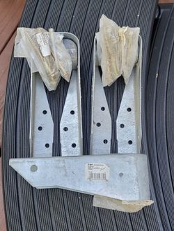 USP Connectors PHD2A Post Hangers – Set of 3