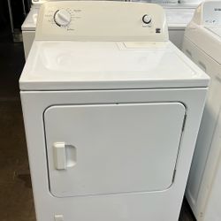 Kenmore Gas Dryer In White 
