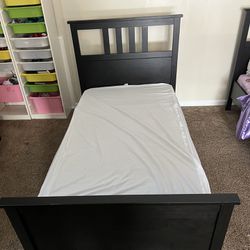 IKEA Twin Size HEMNES Bed black-brown Great Condition 