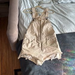 We The Free Off White Shortfalls