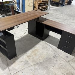 62x62 Slim Fit Desk $100