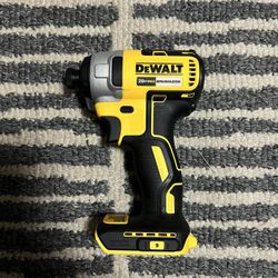 Brand new DEWALT 20-volt max 1/4-in Brushless Cordless Impact Driver