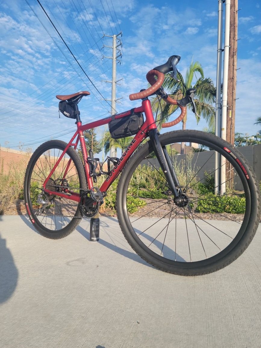 Motobecane Omni Strada Gravel Bike - 55cm