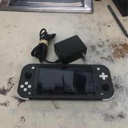 Nintendo Switch Lite Model HDH-001
