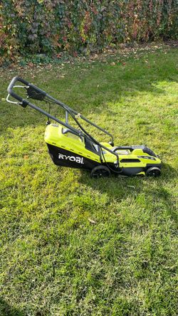 13 in. 11 Amp Corded Electric Walk Behind Push Lawn Mower