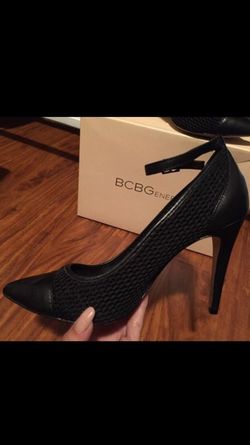 HEELS (BCBG black) Pointy Toe Size-7.5