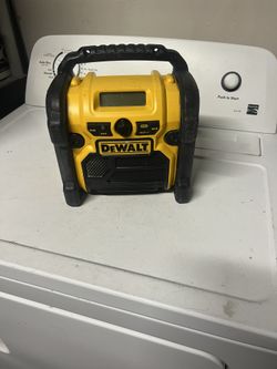 dewalt radio $50