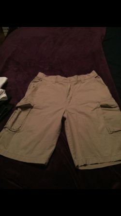 Marco Polo beige shorts