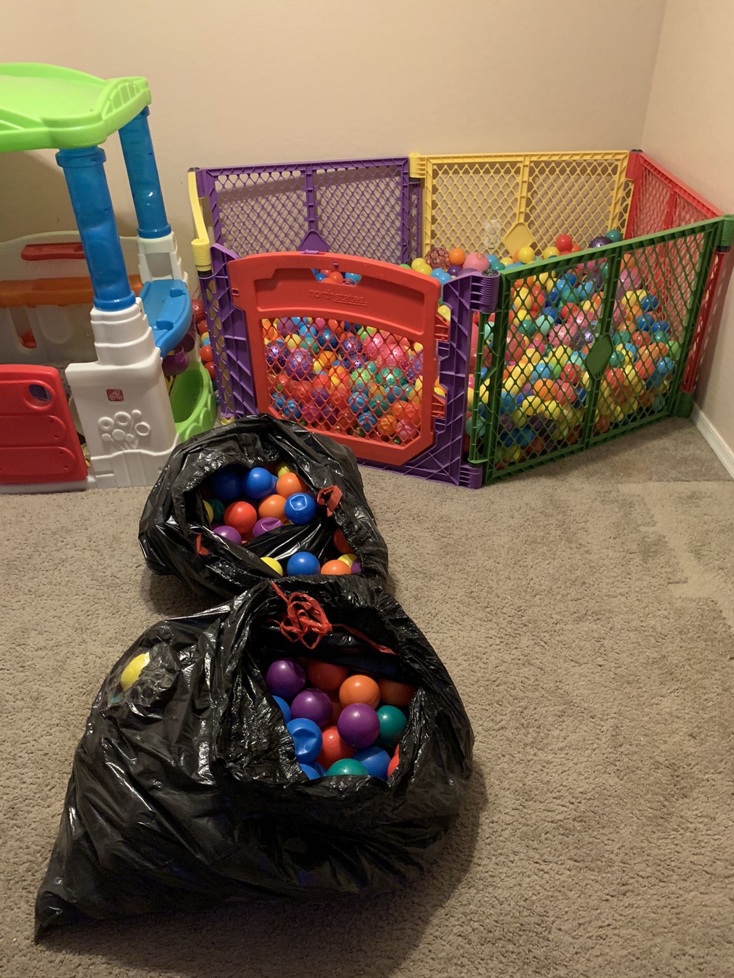 Ball pit with over 1500 balls.