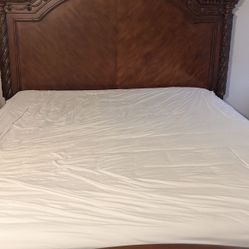 King Size Bedroom Set - Ashley North Shore