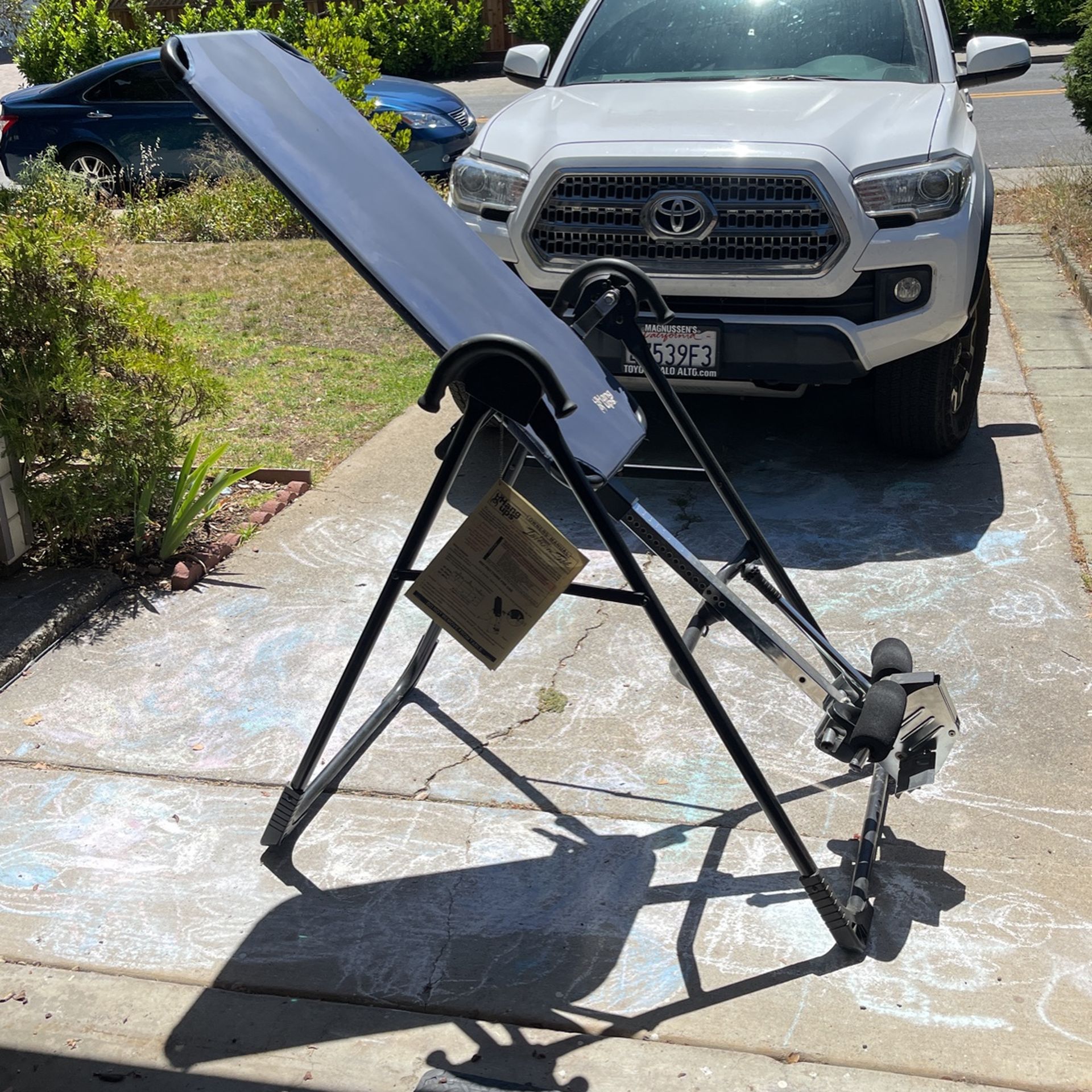 Hang Ups Inversion Table F9000