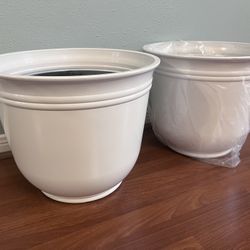 HC Companies 20" Planters - New