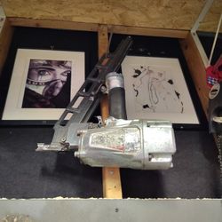 Hitachi NR83A framing nailer