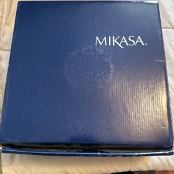 CAMEO PLATINUM 5 PIECE PLACE SETTING ***NEW IN BOX