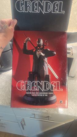 Dark Horse Direct•Grendel Hunter Rose 40th Anniversary Statue