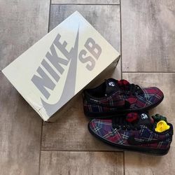 NIKE SB DUNK LOW NARDWUAR