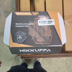 MIKKUPA- Lug Nuts Set 24 Piece 