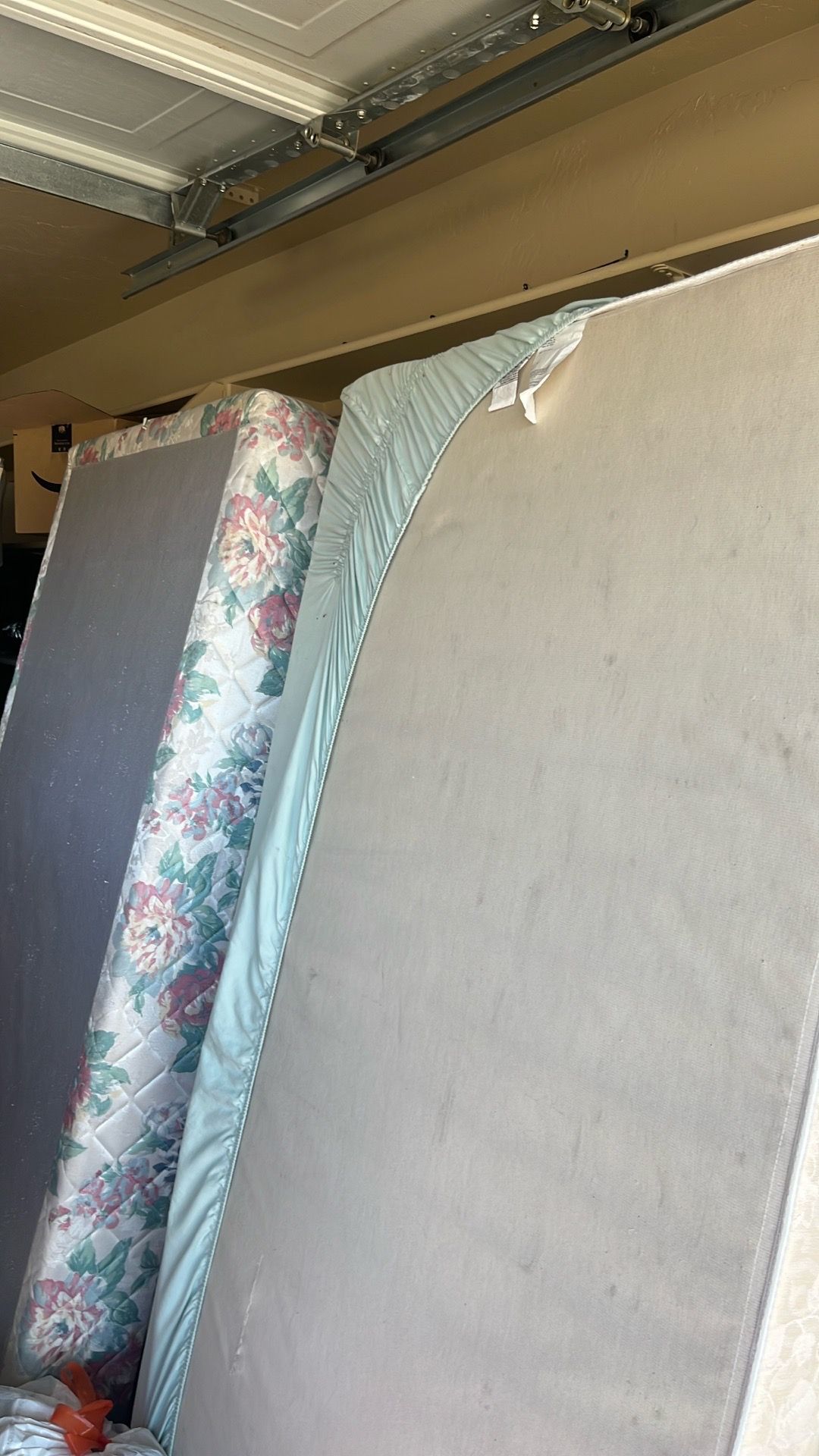 Free twin beds