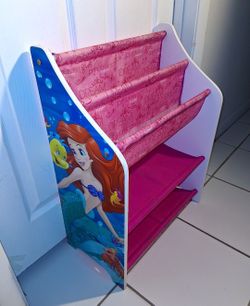 toddler girl's Disney Princess small book shelf and toy organizer (see all pics) ONLY $5