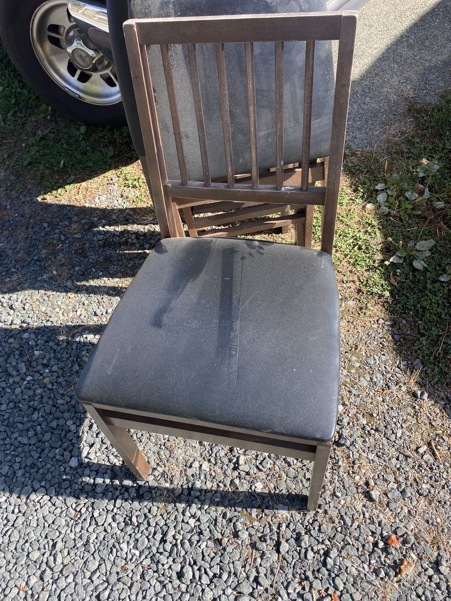 Free Solid Wood Folding Chairs